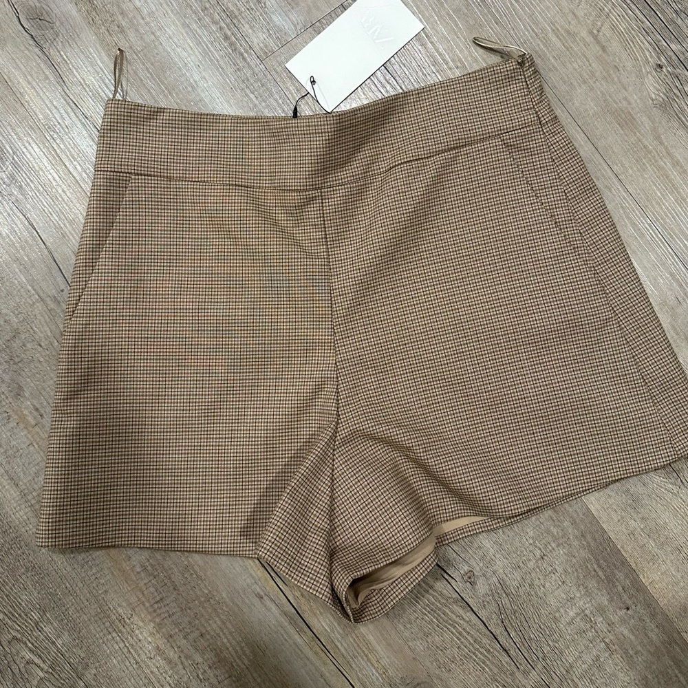 Zara plaid shorts with zipper